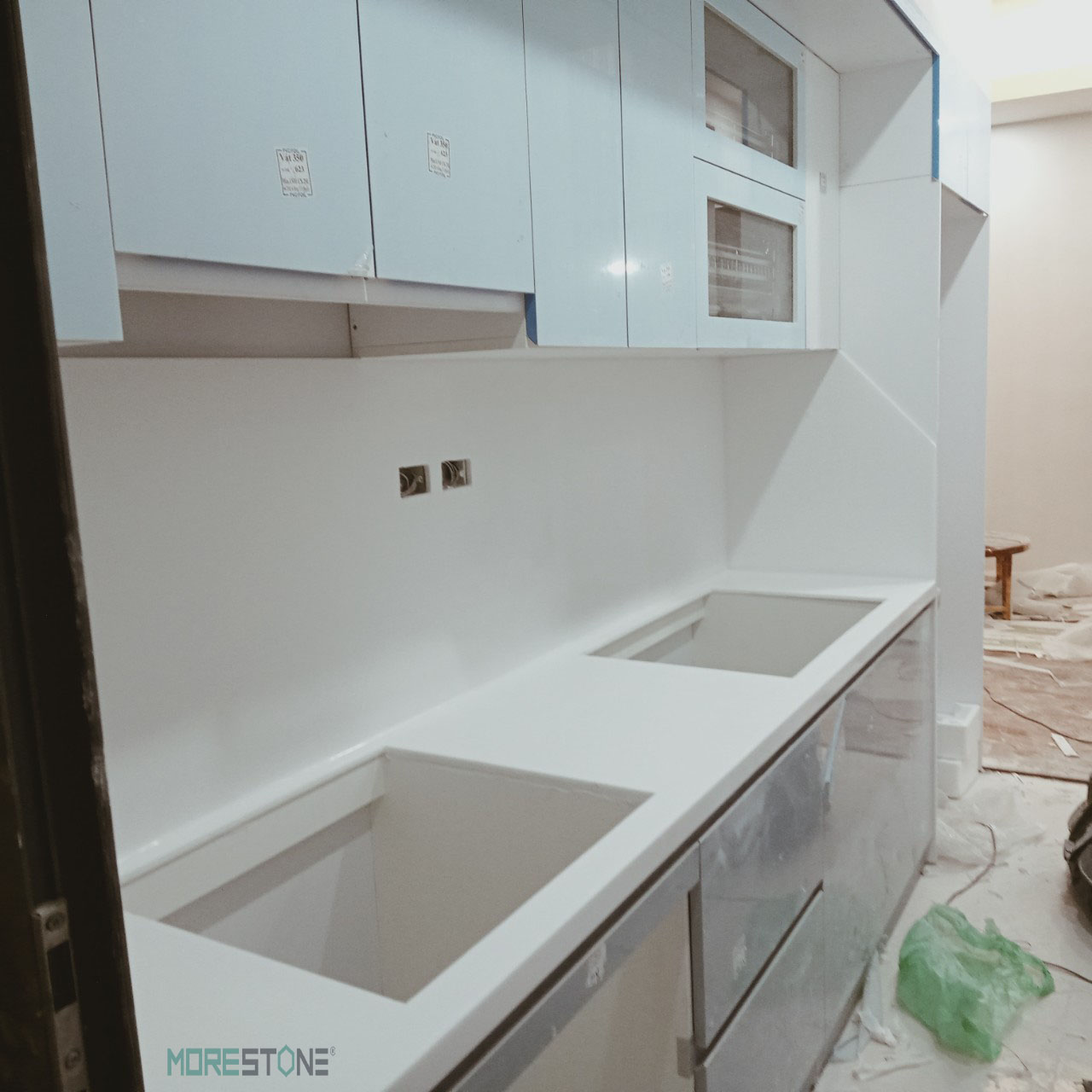 Thi công hoàn thiện đá ốp bếp Gamuda