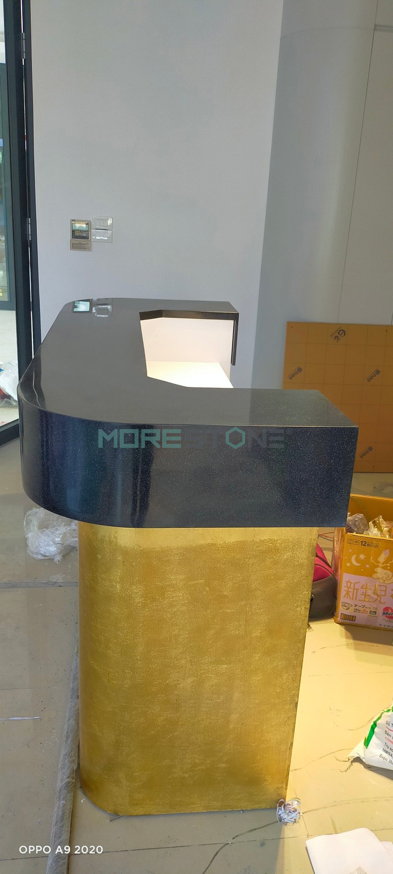 Thi công ốp mặt đá quầy lễ tân tại Bắc Ninh - Đá Solid Surface LG Hàn Quốc