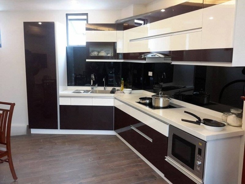 đá ốp bếp màu đen